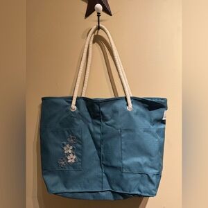 Haiku Caprice Tote - Geo Wash Blue - GUC